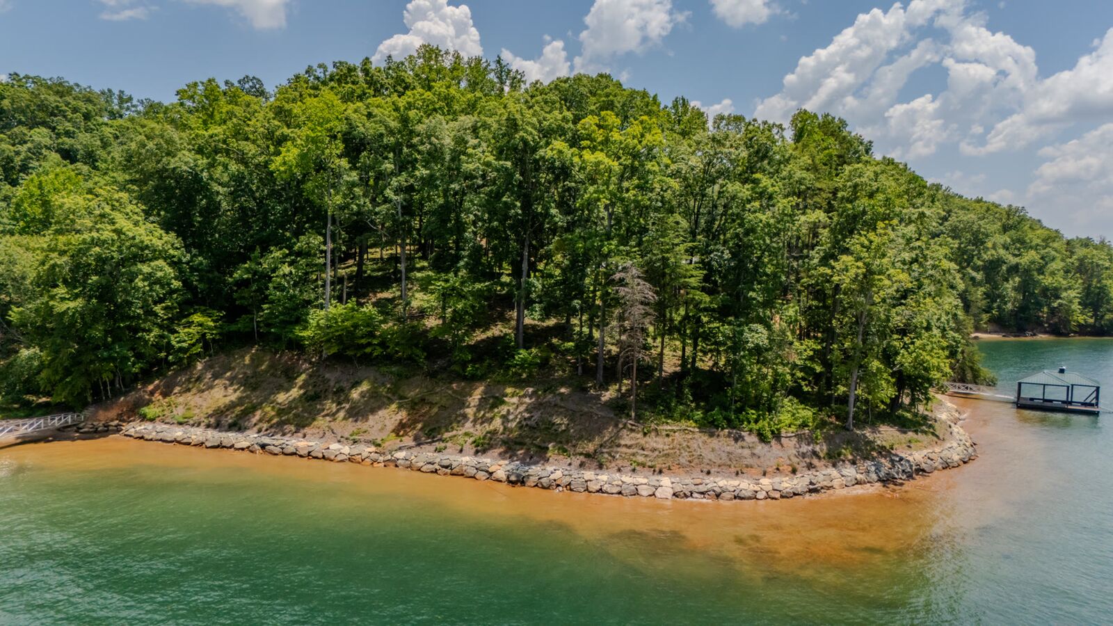 The point at water level